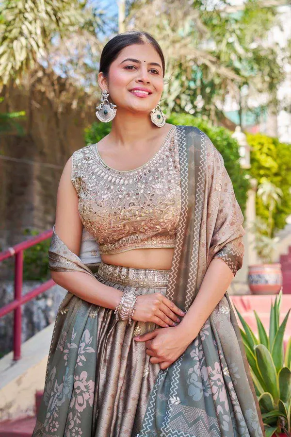 Greyish_Maslin_Sarting_Lehenga_Choli_With_Golden_Blouse_Digital_Print_Embroidery_Work_Wedding_Festive_Wear