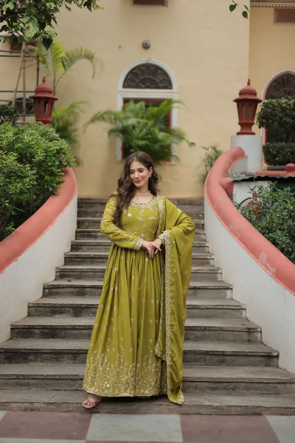 Pista_Premium_Chinon_Sequins_Embroidered_Kurti_With_Sharara_Dupatta_Set