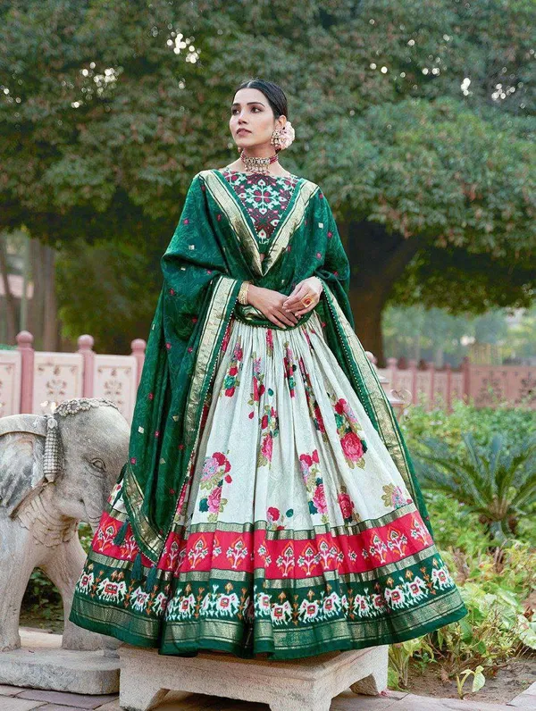 Lehenga_Color_Tussar_Silk_Lehenga_Choli_With_Blouse_Color_Blouse_Patola_Print_Foil_Work_Wedding_Festive_Wear