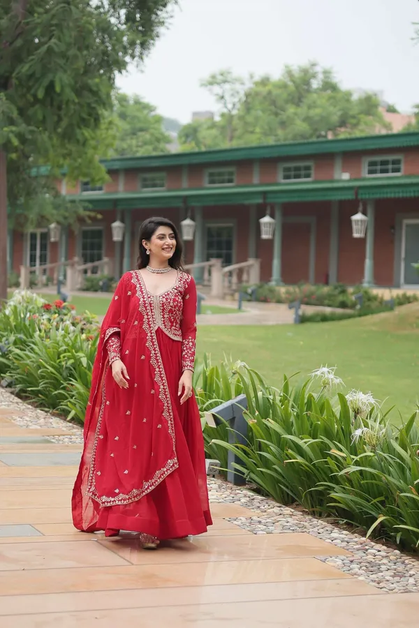 Red_Faux_Blooming_Sequins_Zari_Embroidered_Gown_With_Matching_Dupatta