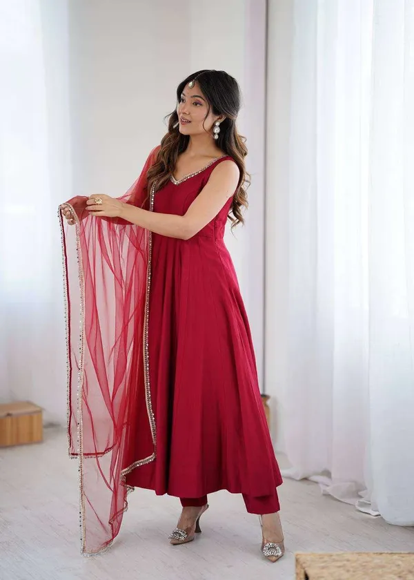 Womens_Pure_Romansilk_Chanderi_Anarkali_Kurti_With_Pant_Dupatta_Set