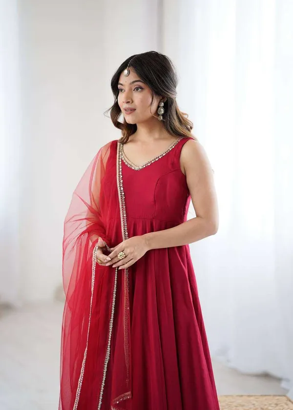 Womens_Pure_Romansilk_Chanderi_Anarkali_Kurti_With_Pant_Dupatta_Set