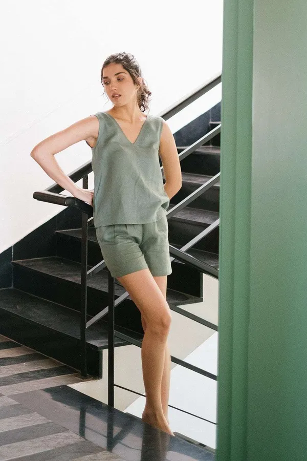 Women_S_Cotton_Solid_V_Neck_Sleevleess_2_Piece_Outfit_Loose_Tank_Top_And_Shot_Scult_Sets_Cord_Set_Pista_Green