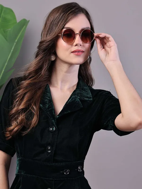 Women_S_Black_Velvet_Solid_Printed_Shirt_Midi_Dress_With_Belt