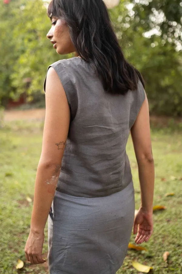 Women_S_Cotton_Solid_V_Neck_Sleevleess_2_Piece_Outfit_Loose_Tank_Top_And_Shot_Scult_Sets_Cord_Set_Grey