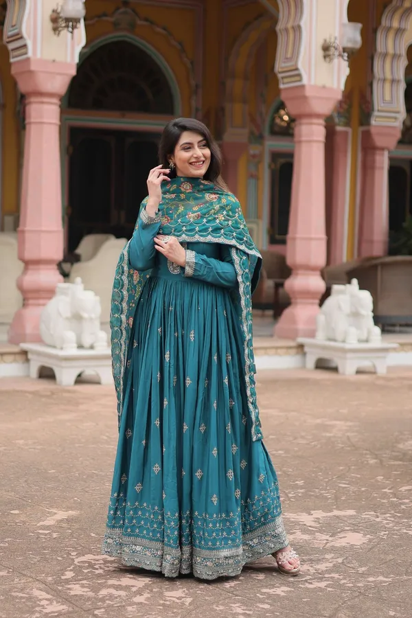 Rama_Designer_Chinon_Sequins_Embroidered_Gown_With_Kalamkari_Silk_Dupatta