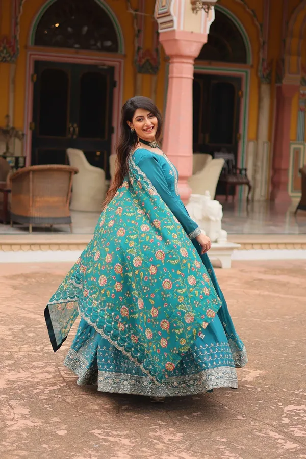 Rama_Designer_Chinon_Sequins_Embroidered_Gown_With_Kalamkari_Silk_Dupatta