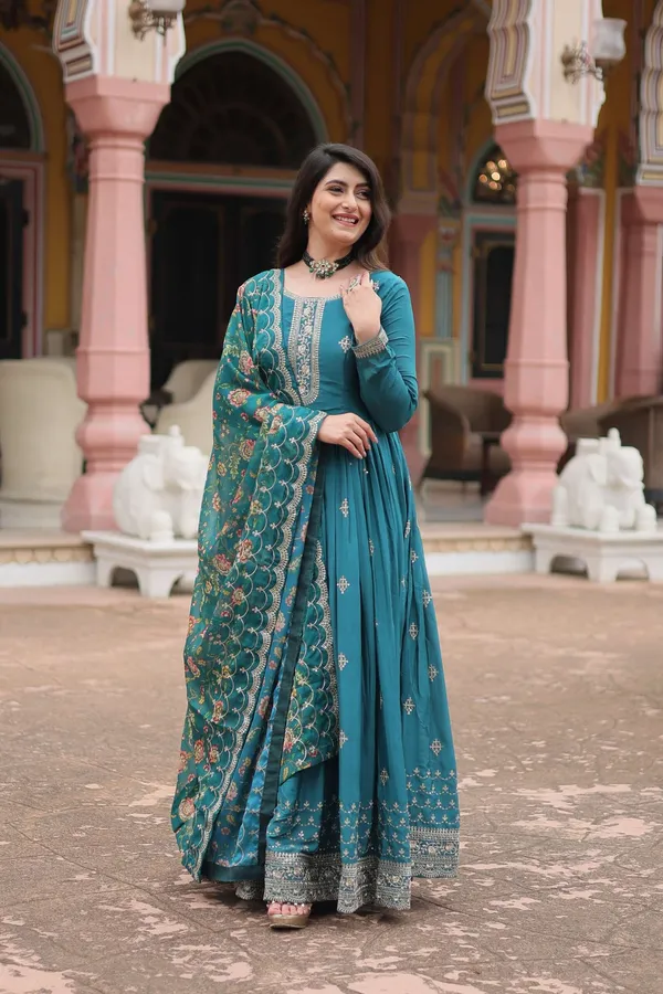 Rama_Designer_Chinon_Sequins_Embroidered_Gown_With_Kalamkari_Silk_Dupatta