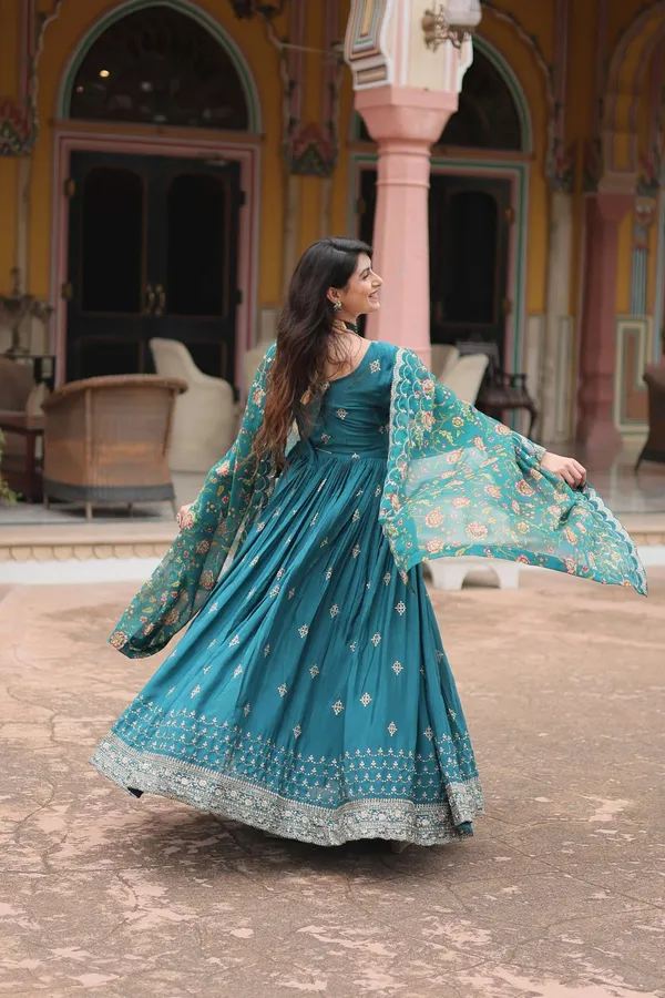 Rama_Designer_Chinon_Sequins_Embroidered_Gown_With_Kalamkari_Silk_Dupatta