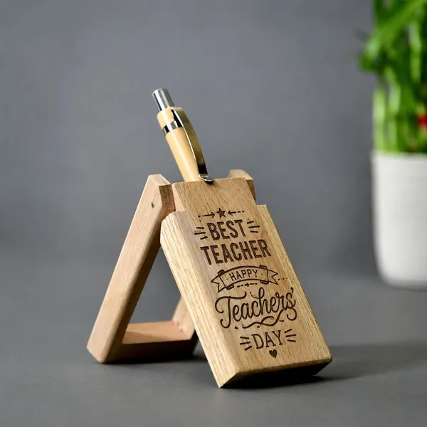 Wooden_Teachers_Day_Engraved_Pen_Stand