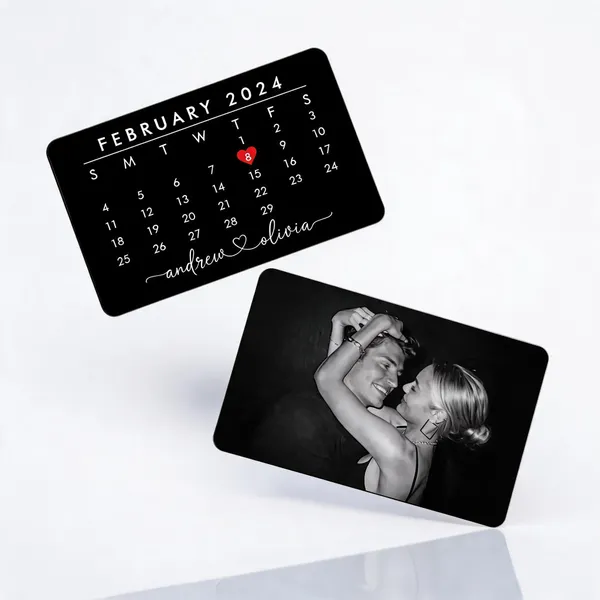 Personalised_Photo_Calendar_And_Portrait_Card_Set