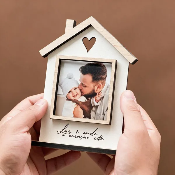 Wooden_House_Shaped_Photo_Frame
