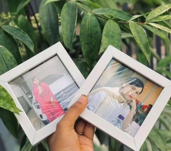 White_Minimal_Square_Photo_Frame_Set