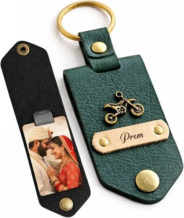 Black_Faux_Leather_Photo_Slot_Keychain_For_Everyone