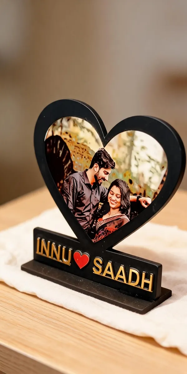 Black_Heart_Shape_Personalised_Couple_Photo_Frame