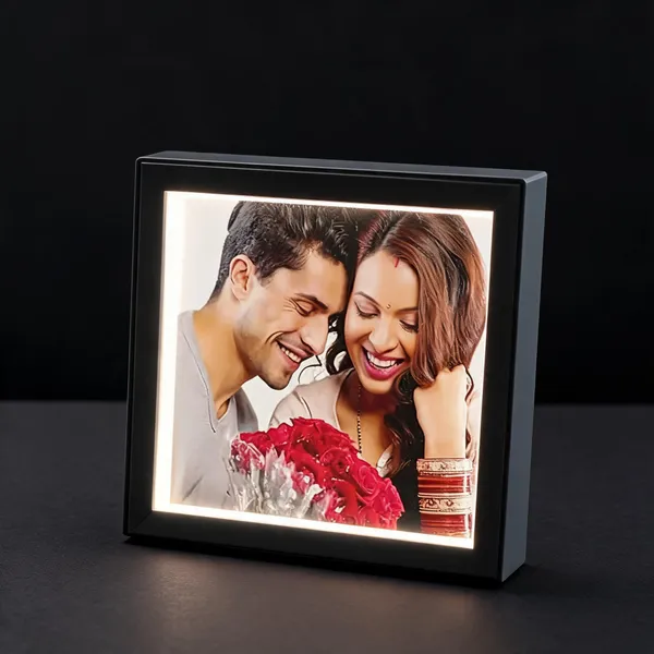 Black_Illuminated_Couple_Photo_Frame