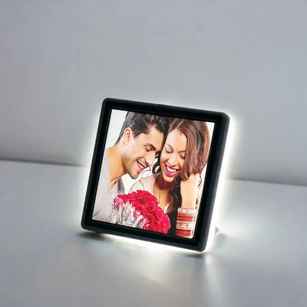 Black_Illuminated_Couple_Photo_Frame