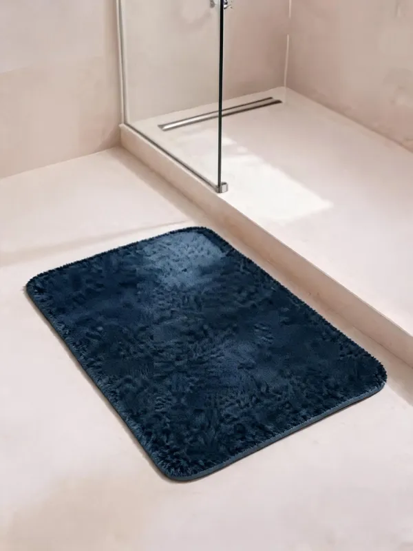 Textured_Solid_Blue_Bathroom_Floor_Mat