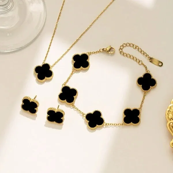 Black_Gold-Tone_Clover_Jewellery_Set_for_Women