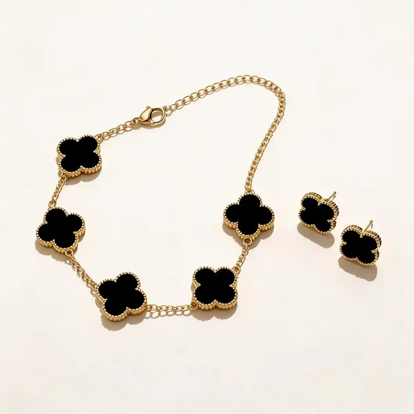 18k_Gold_Plated_Black_Clover_Jewellery_Set_for_Women