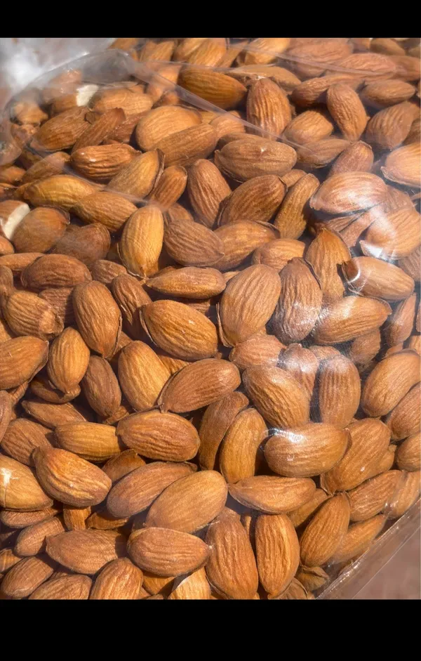 Whole_Almonds