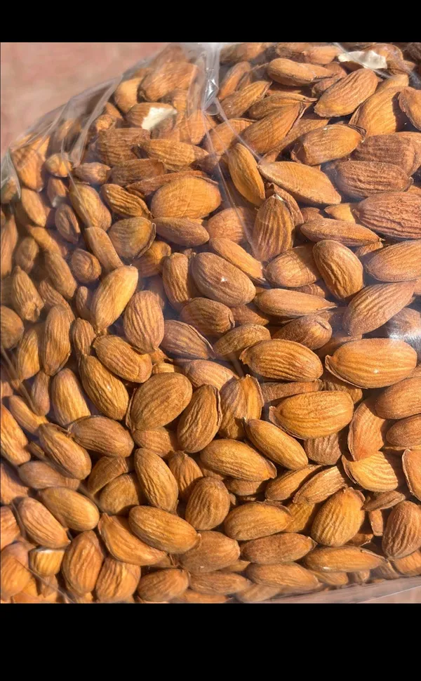 Whole_Almonds