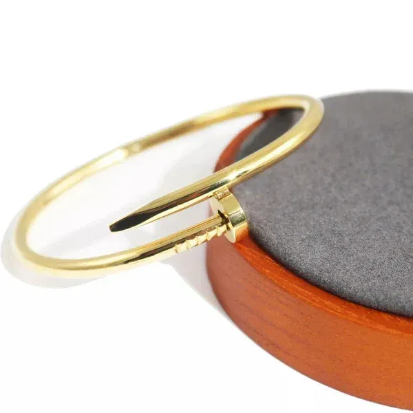 Nail_Cuff_Bracelet