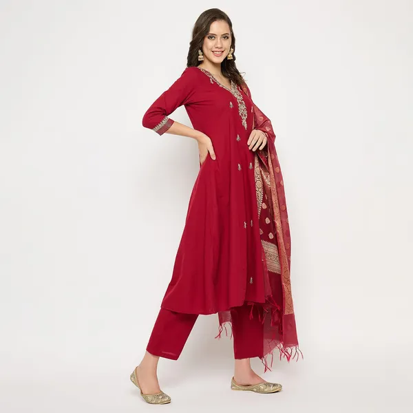 Maroon_Mangalagiri_Embroidered_Anarkali_Kurta_Pant_Set_With_Banarasi_Dupatta_For_Women