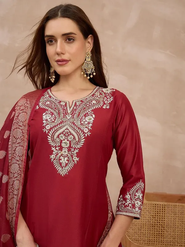 Maroon_Cotton_Silk_Embroidered_Anarkali_Suit_Set_With_Banarasi_Dupatta_For_Women