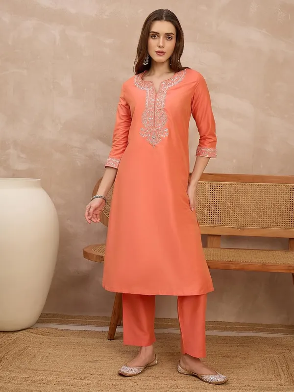 Coral_Peach_Cotton_Silk_Embroidered_Festive_Suit_Set_With_Banarasi_Dupatta_For_Women