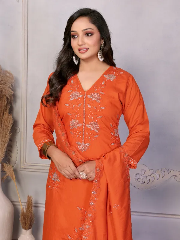 Orange_Mall_Roman_Embroidered_Kurta_Set_for_Women