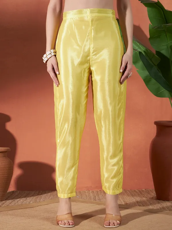 Yellow_Printed_Straight_Kurta_for_Women