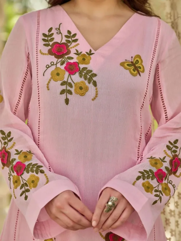 Pink_Roman_Glass_Floral_Suit_Set_for_Women
