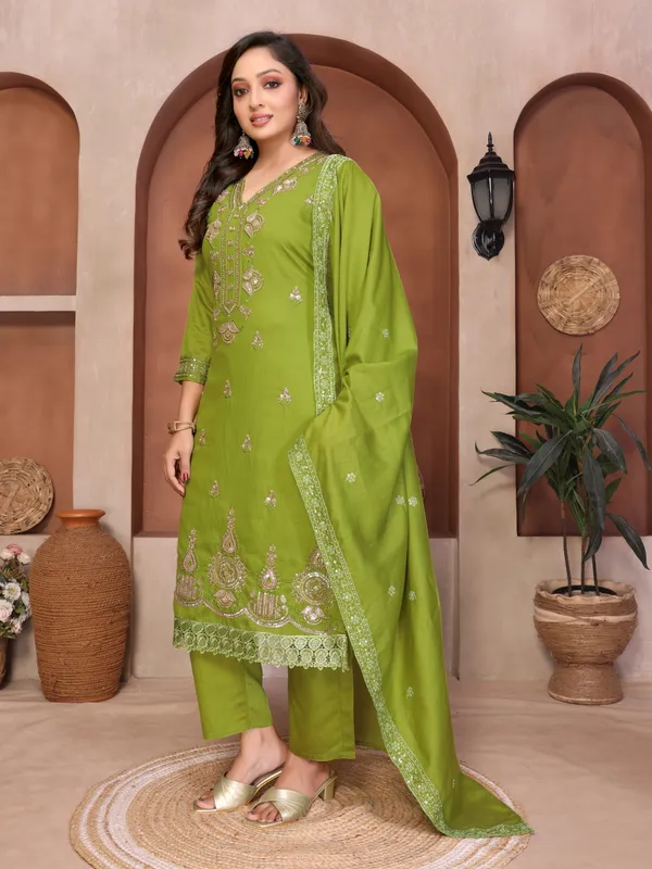 Green_Mal_Roman_Embroidered_Salwar_Suit_Set_for_Women