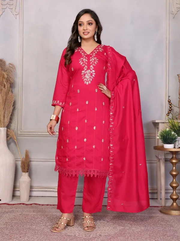 Pink_Mall_Roman_Embroidered_Suit_Set_for_Women