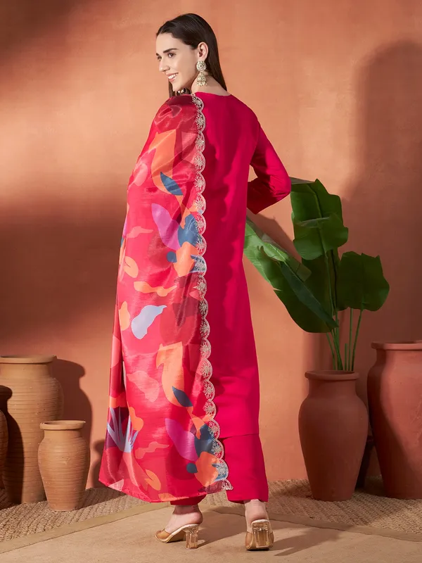 Pink_Embroidered_Kurta_Set_For_Women