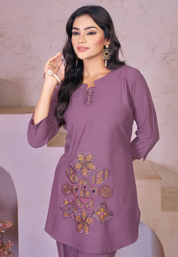 Mauve_Straight_Fit_Kurta_Pant_Set_for_Women