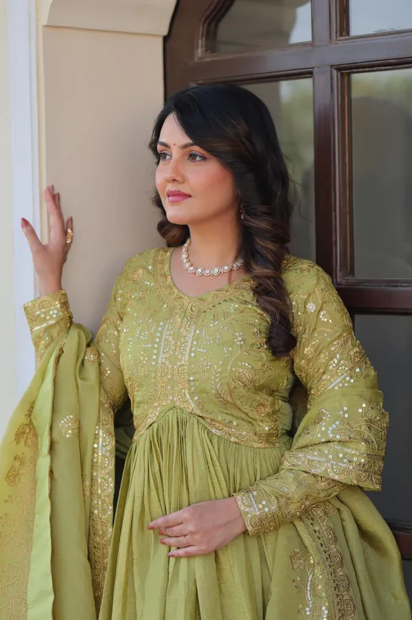 Green_Mull_Roman_Anarkali_Suit_Set_For_Women