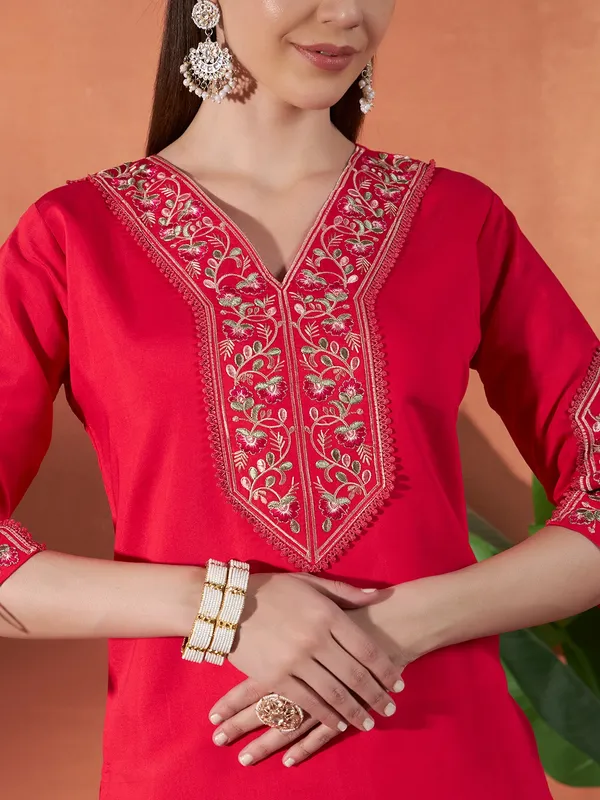 Red_Embroidered_Kurta_Set_for_Women