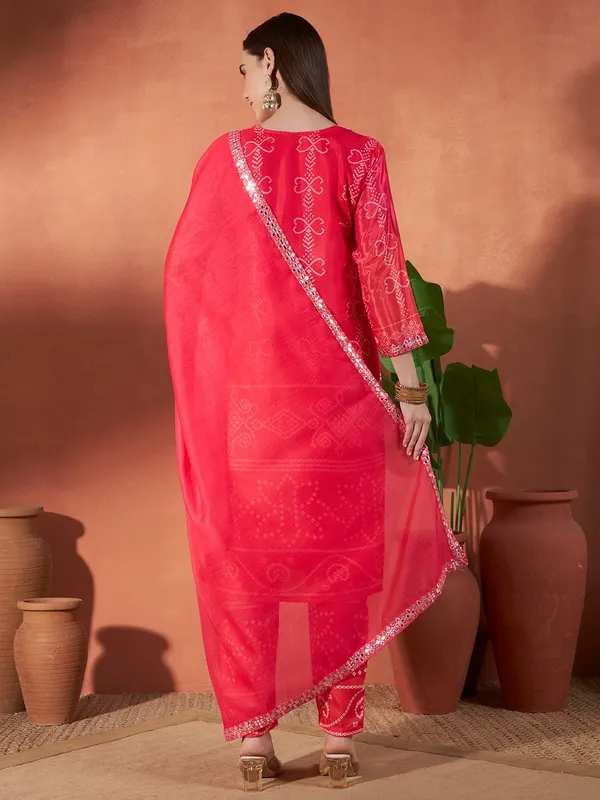Pink_Printed_Ethnic_Kurta_Set_for_Women