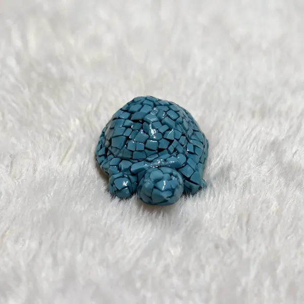 Unique_Crystal_Blue_Turquoise_Turtle_Figurine