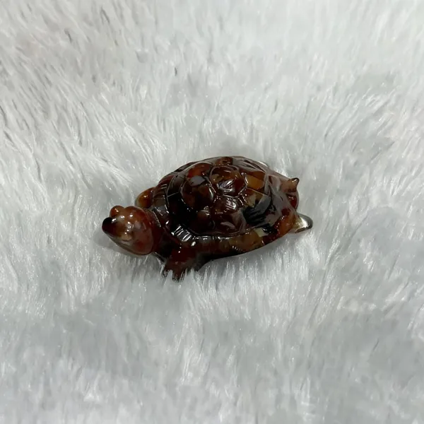 Unique_Crystal_Red_Jasper_Turtle_For_Stability