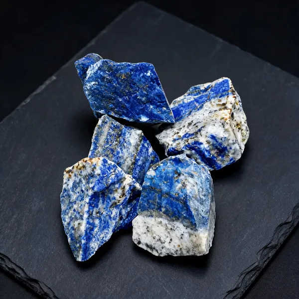 Lapis_Lazuli_Raw_Stone_For_Wisdom_&_Intuition