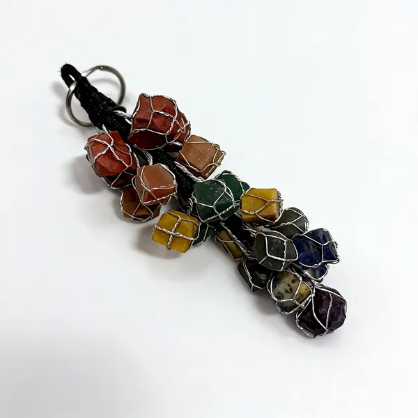 Unique_Crystal_7_Chakra_Mixed_Stone_Hanger_For_Chakra_Balancing