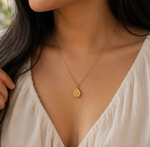 Celeste_Teardrop_Pendant_Necklace