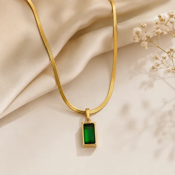 Gold_And_Emerald_Green_Stainless_Steel_Chain_Necklace_For_Women