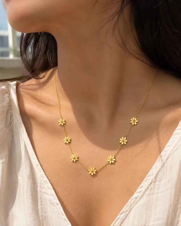 Gold_Stainless_Steel_Necklace_For_Women