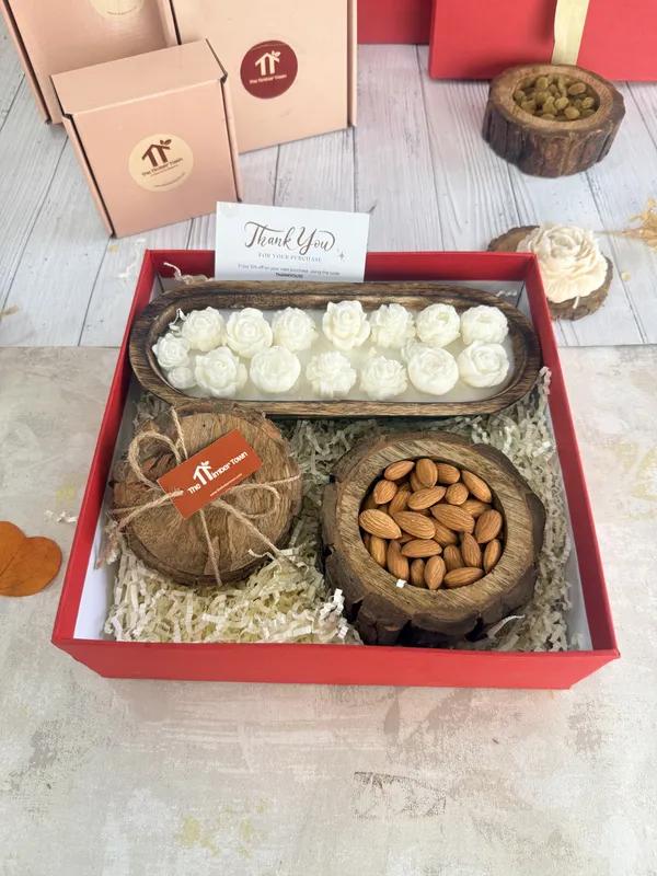 Dry_Fruit_Gift_Hamper_With_Decorative_Rose_Platter