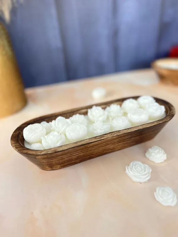 Serene_Bloom_Wooden_Tray_Candle