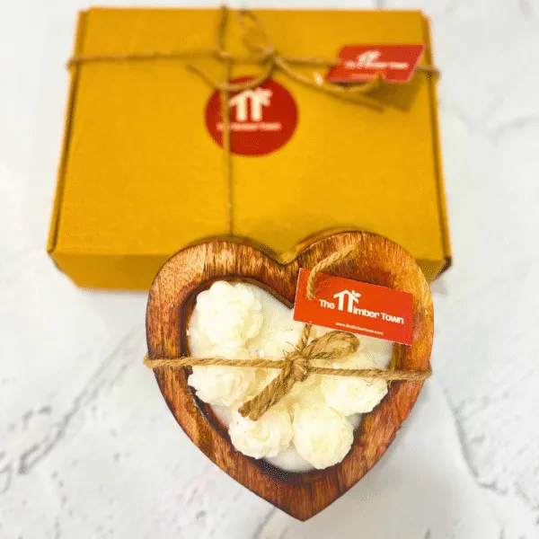 Mango_Wood_Soy_Wax_Rustic_Bloomed_White_Heart_Decorative_Candle